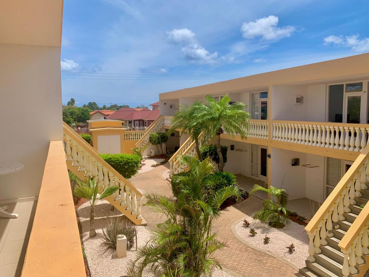 Montana Eco Resort Oranjestad Exterior foto